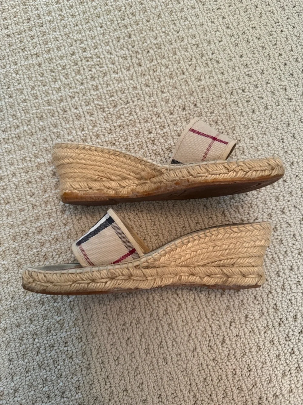 Authentic Burberry Tan Nova Check Slide Sandals with Red and Black Accents